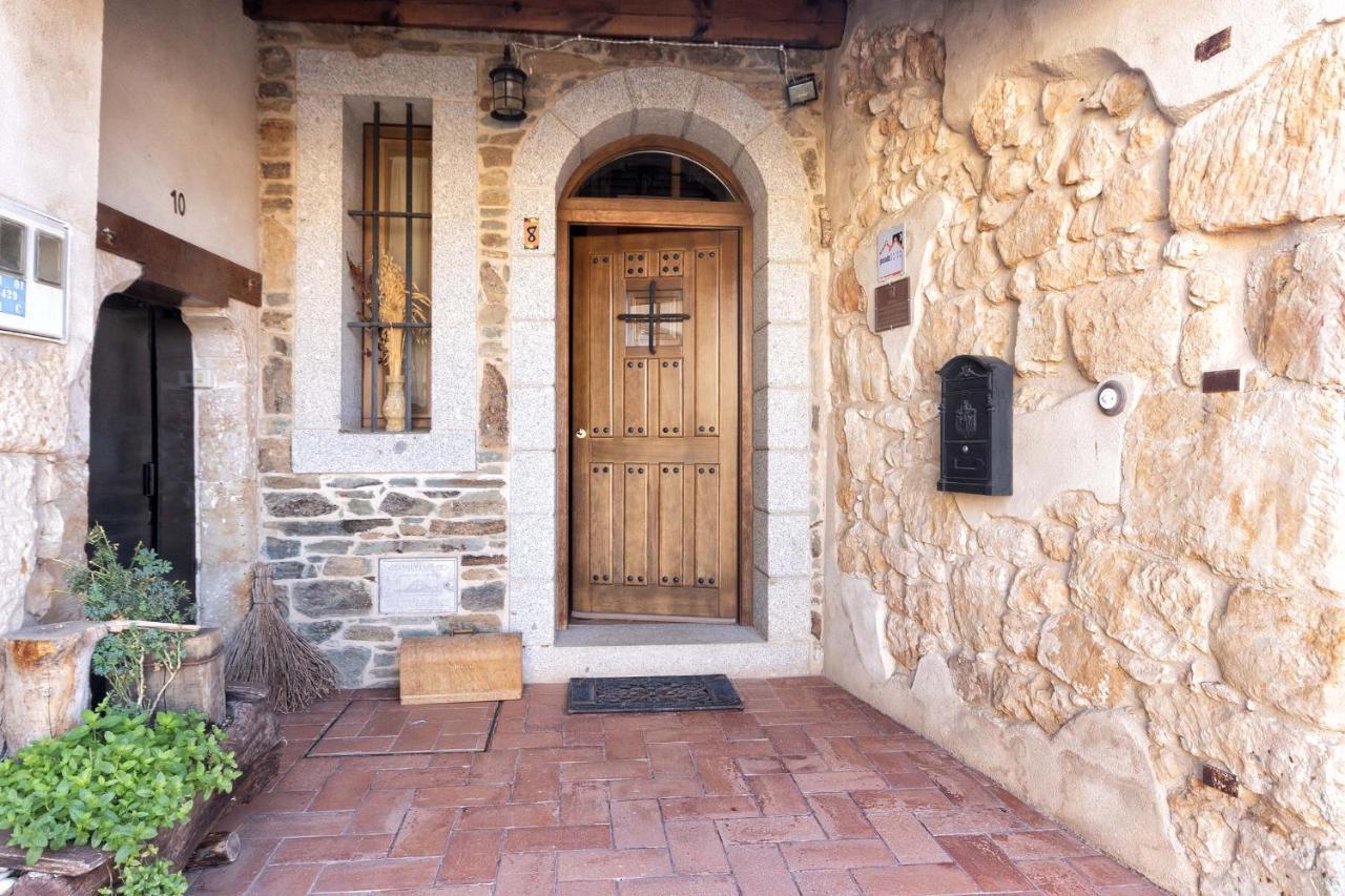 Vinarius, Posada Rural Castellanos de Villiquera Buitenkant foto