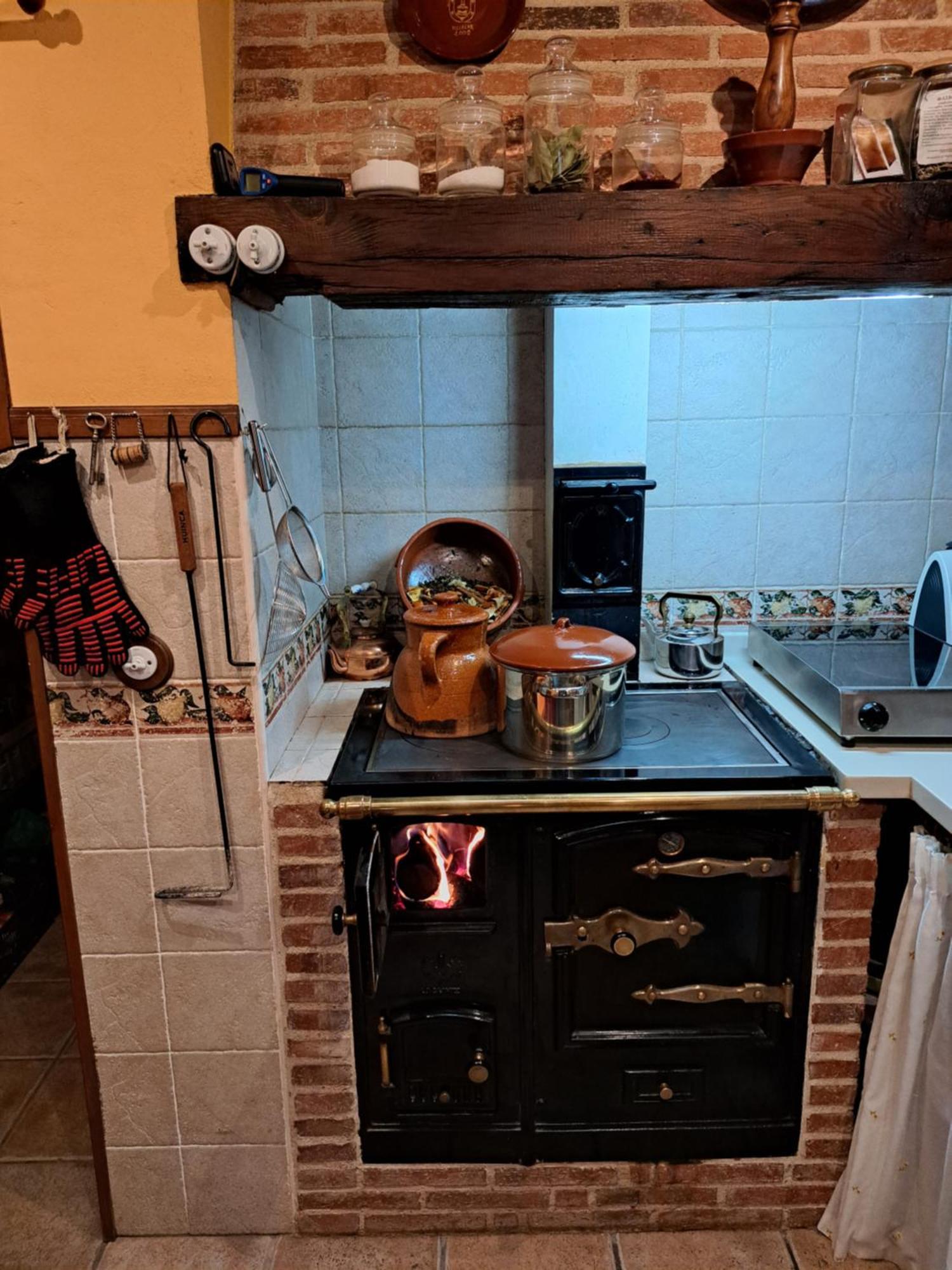 Vinarius, Posada Rural Castellanos de Villiquera Buitenkant foto